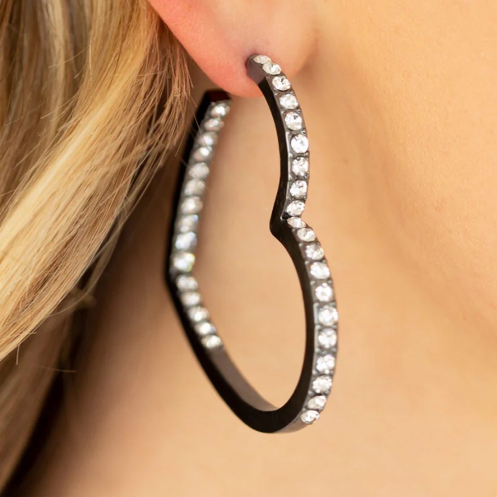 NEW Gunmetal & Rhinestone Heartbreak Earrings